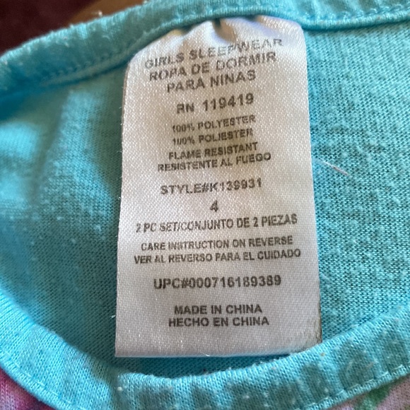 Girls sleepwear size 4 - Picture 3 of 3